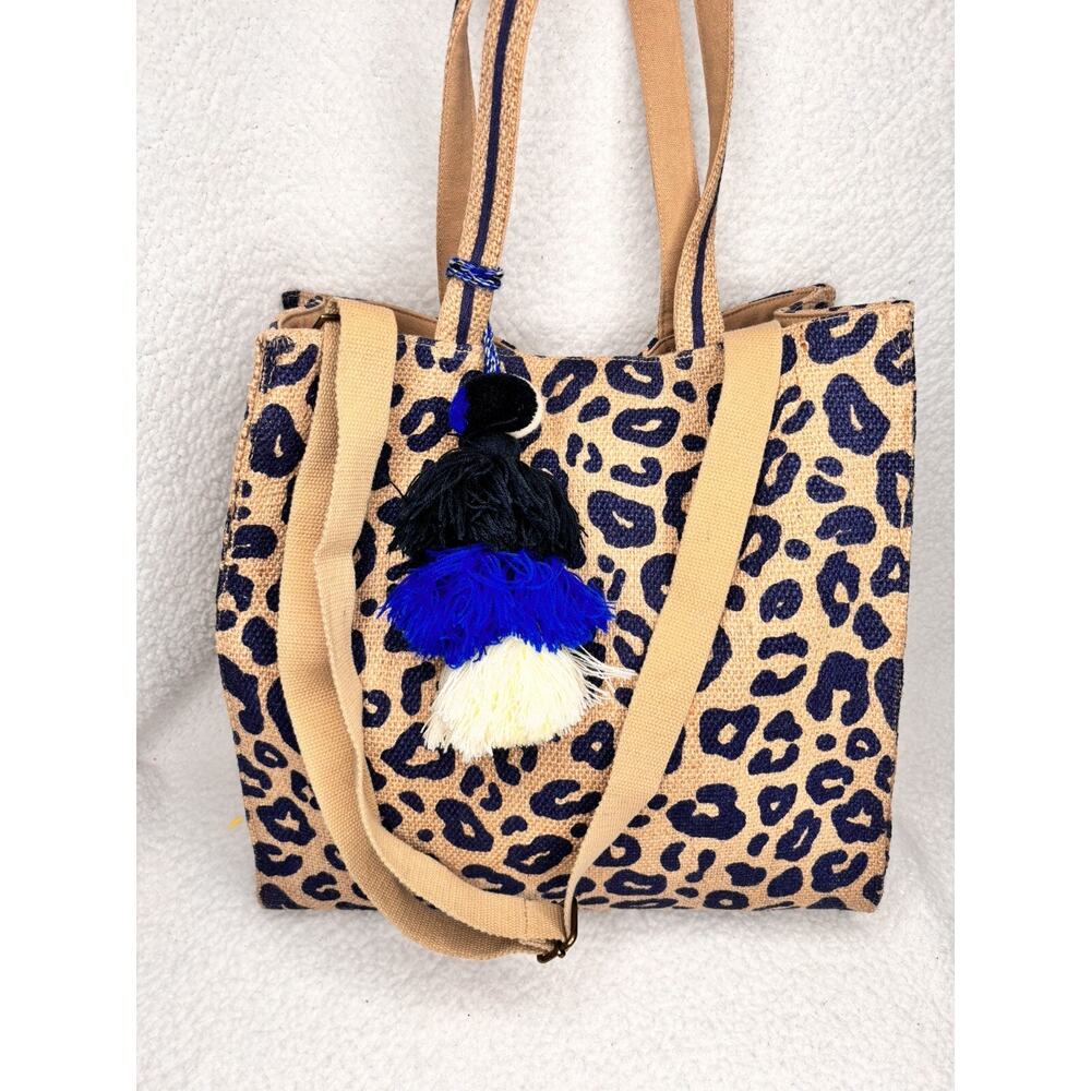 AMERICA & BEYOND ANIMAL PRINT JUTE LG TOTE BAG PURSE WITH TASSELS - Picture 8 of 11